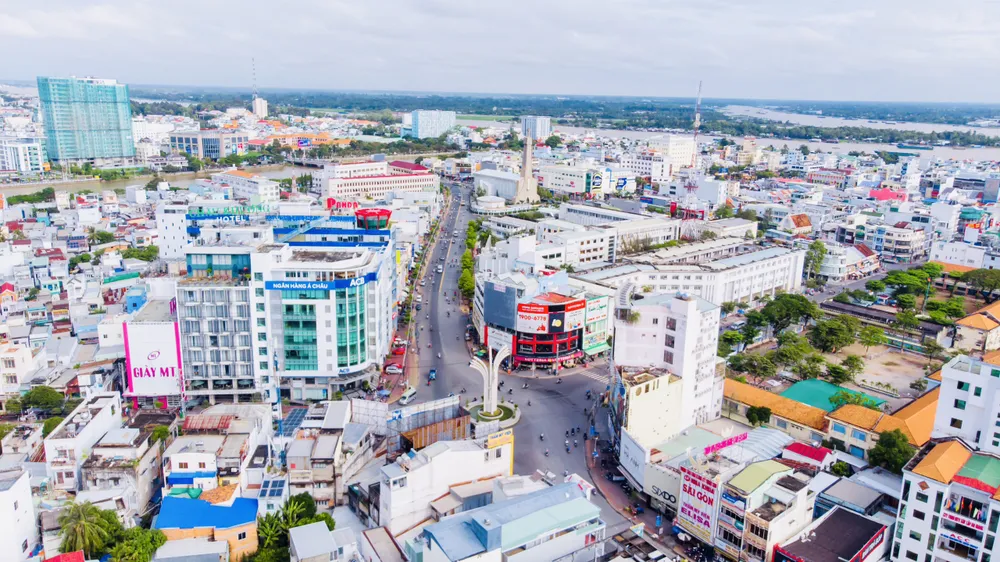 Lãnh đạo tỉnh An Giang đề nghị TP Long Xuyên đẩy mạnh việc đầu tư phát triển thành phố theo trục đường tránh Long Xuyên, mở rộng không gian đô thị thành phố... 25-nam-long-xuyen-4.jpg