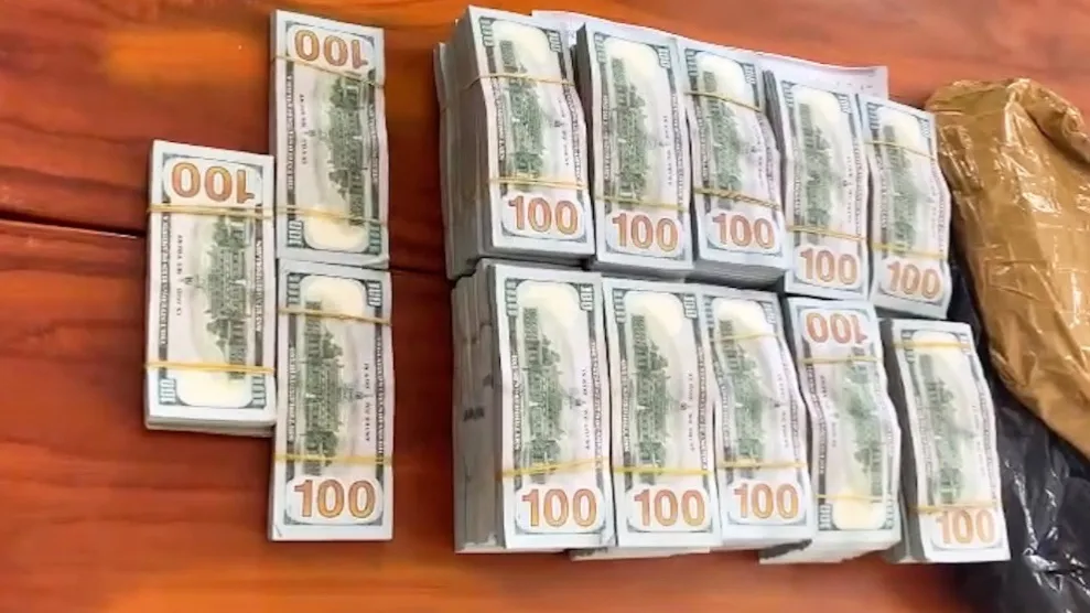 Số USD do Thuận vận chuyển trái phép Van-chuyen-trai-phep-USD.jpeg