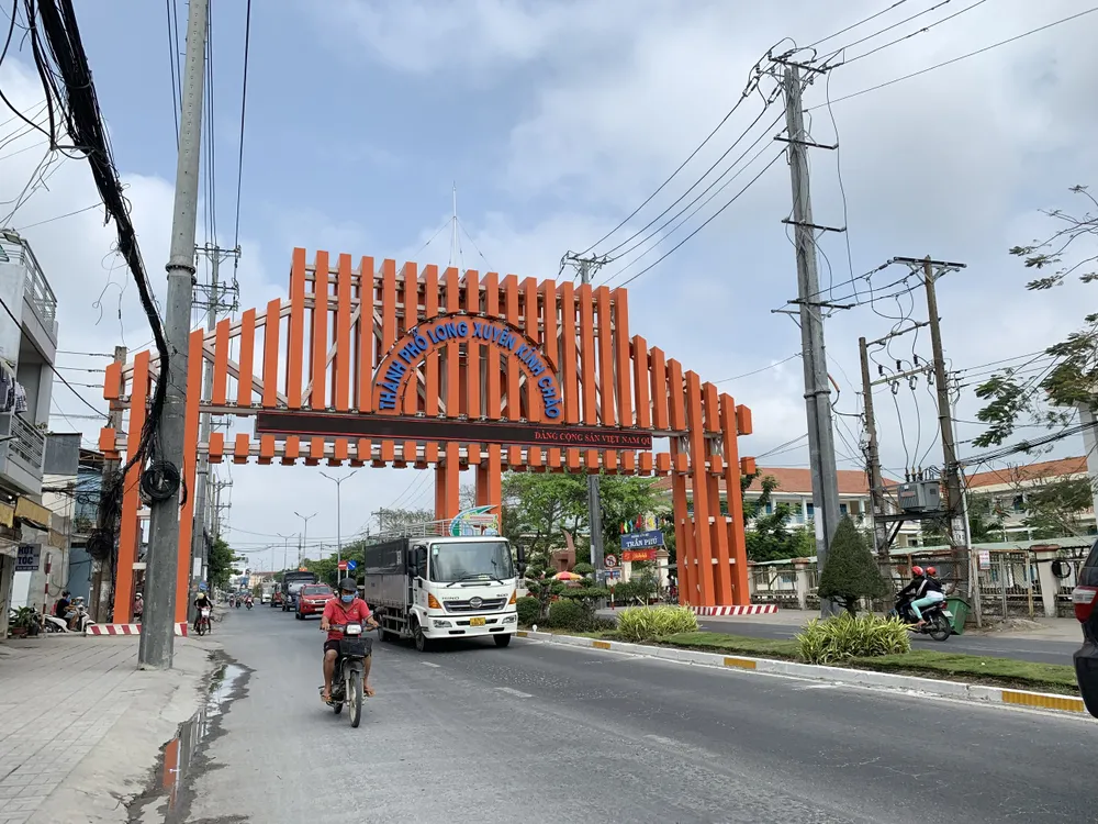 Đoạn QL91 đi qua trung tâm TP Long Xuyên đã quá tải nhiều năm qua Long-xuyen-an-giang.jpg
