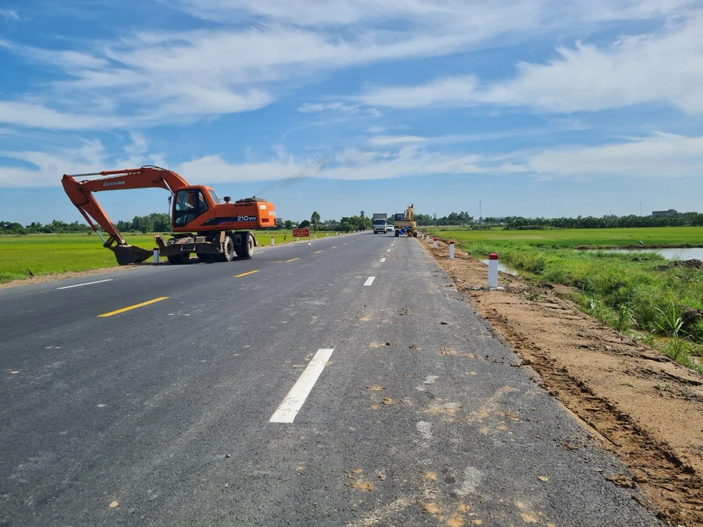 Các đơn vị đang gấp rút hoàn thành các hạng mục còn lại tuyen-tranh-tp-long-xuyen-3.jpg