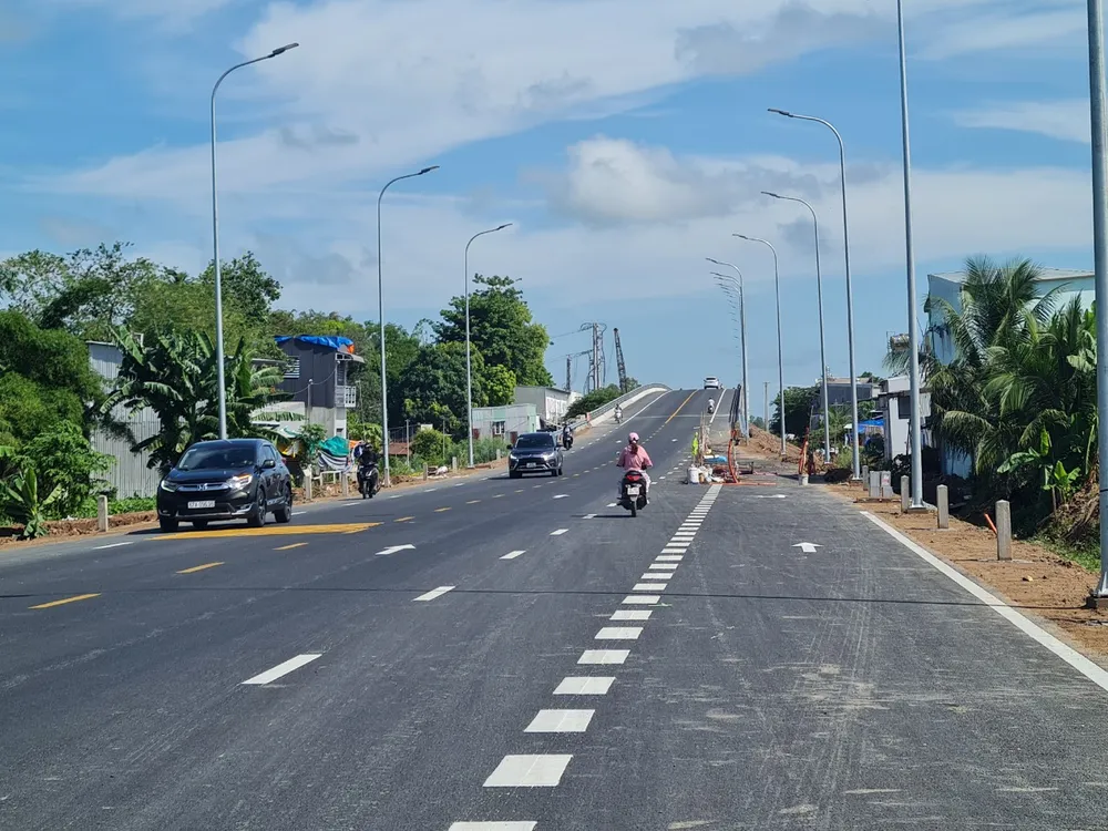 Đến nay Dự án đã cơ bản hoàn thành và sẽ được khánh thành vào 2 ngày tới tuyen-tranh-tp-long-xuyen.jpg