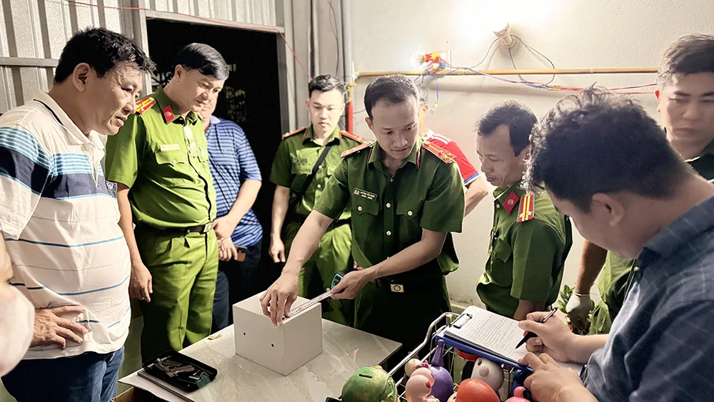 Công an khám xét nơi ở của anh em Oai và Sang lenh-truy-na-dac-biet-nguy-hiem-2.JPG