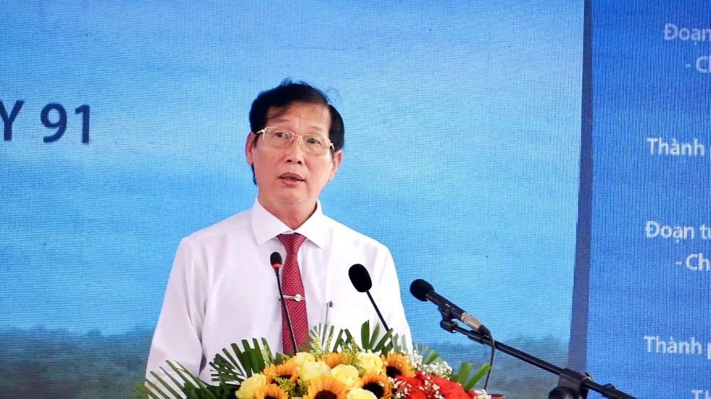 Phó Chủ tịch UBND tỉnh An Giang Lê Văn Phước khanh-thanh-tuyen-tranh-tp-long-xuyen-Phuoc.jpg