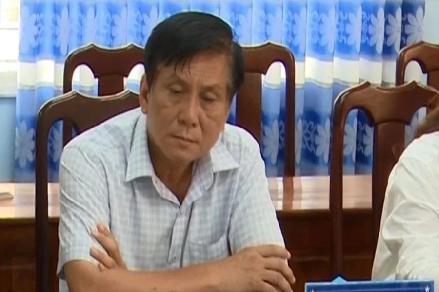 Bị cáo Vũ Minh Thao, cựu phó chủ tịch UBND huyện Chợ Mới bị cáo buộc chỉ đạo cấp dưới lập khống hồ sơ để tham ô tài sản. tham-o-tai-san-cho-moi.jpg