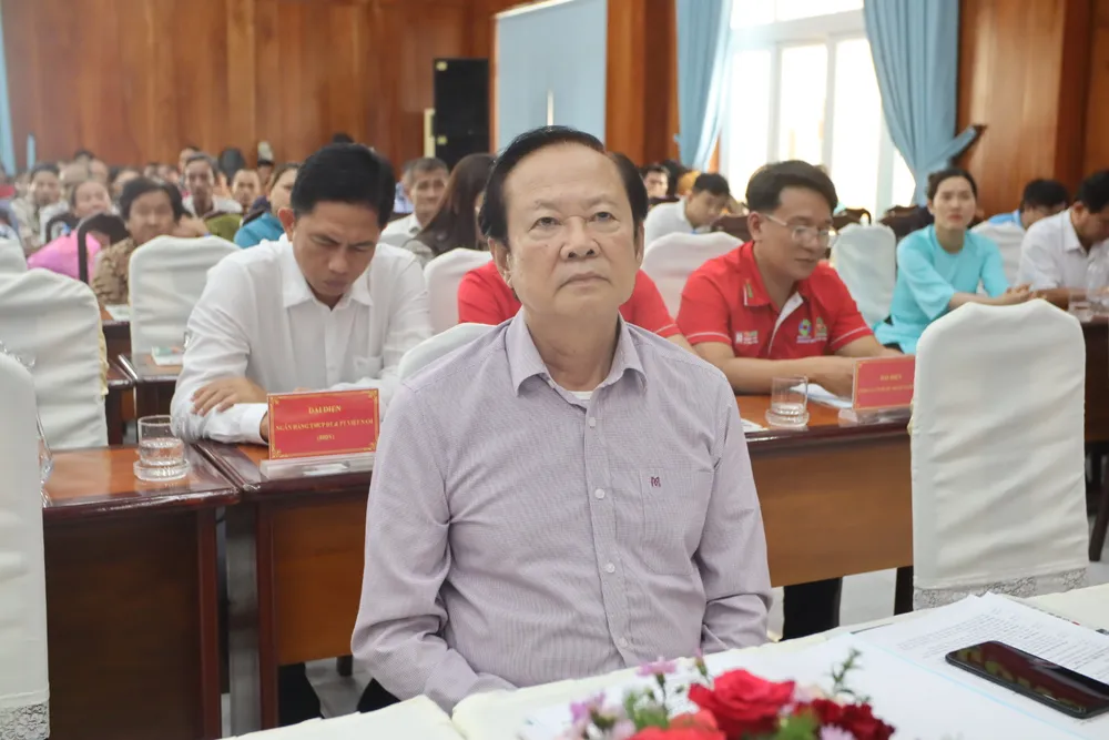 Tiến sĩ Nguyễn Việt Thắng, Chủ tịch Hội Thuỷ sản Việt Nam hoi-thao-iuu-Thang.jpg