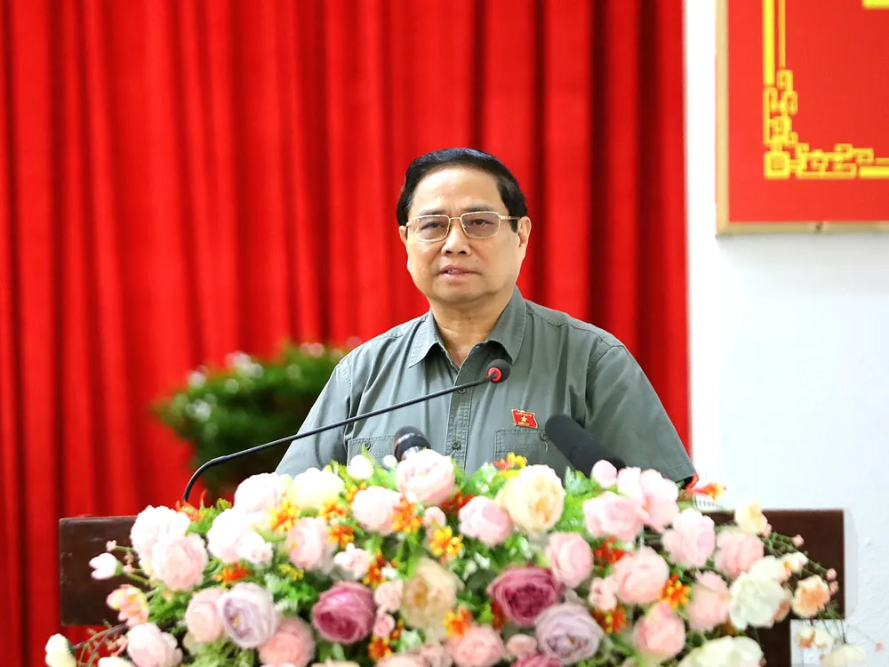 Thủ tướng Phạm Minh Chính tiếp xúc cử tri ở quận Thốt Nốt, TP Cần Thơ thu-tuong-pham-minh-chinh-tiep-xuc-cu-tri-Chinh.jpg