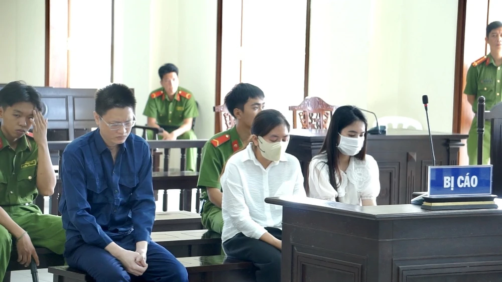 Các bị tại toà. Ảnh: HD cong-ty-viet-a-can-tho.jpg