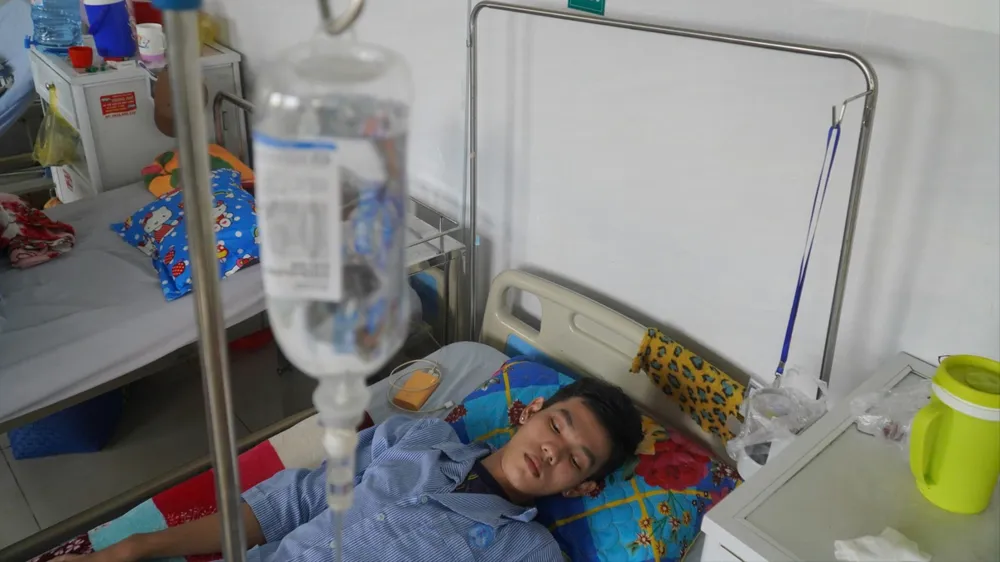 1 người đang điều trị tại bệnh viện sau ăn bánh mì thịt của cơ sở Hồng Ngọc 12. Ảnh: HD ngộ độc thực phẩm bánh mì ở đồng tháp