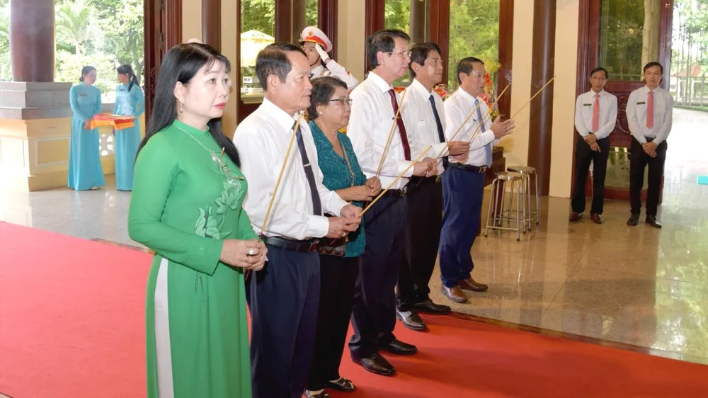 Lãnh đạo tỉnh An Giang dâng hương tưởng nhớ nhân kỷ niệm 136 năm Ngày sinh Chủ tịch Tôn Đức Thắng chu-tich-ton-duc-thang.jpeg