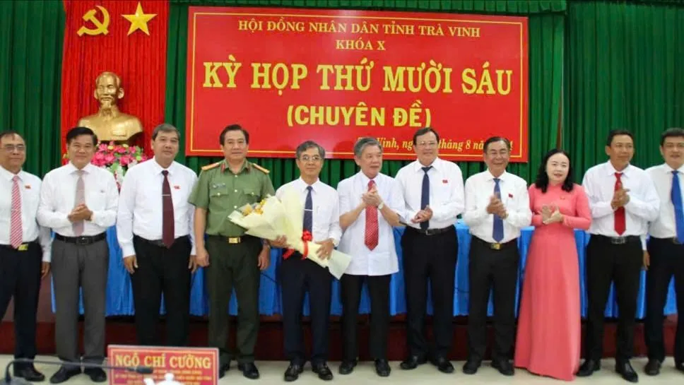 Ông Châu Văn Hòa, Giám đốc sở KH&ĐT được HĐND tỉnh tín nhiệm bầu làm Phó Chủ tịch UBND tỉnh Trà Vinh. Ảnh: Trúc Phương pho-chu-tich-tra-vinh-Hoa.jpg