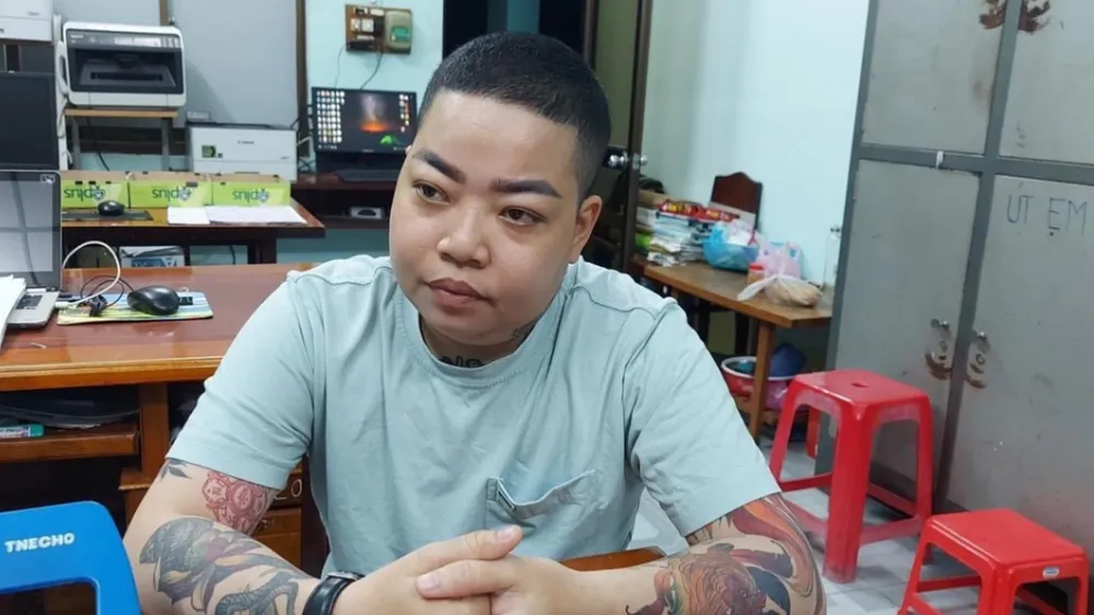 dàn cảnh cưỡng đoạt tài sản