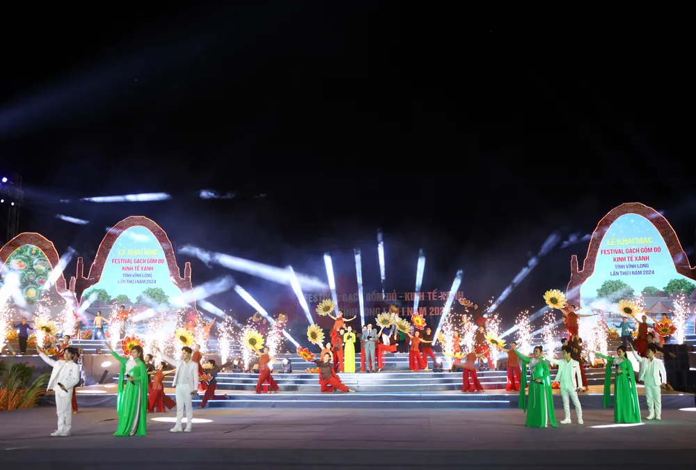 Festival Gạch Gốm Đỏ