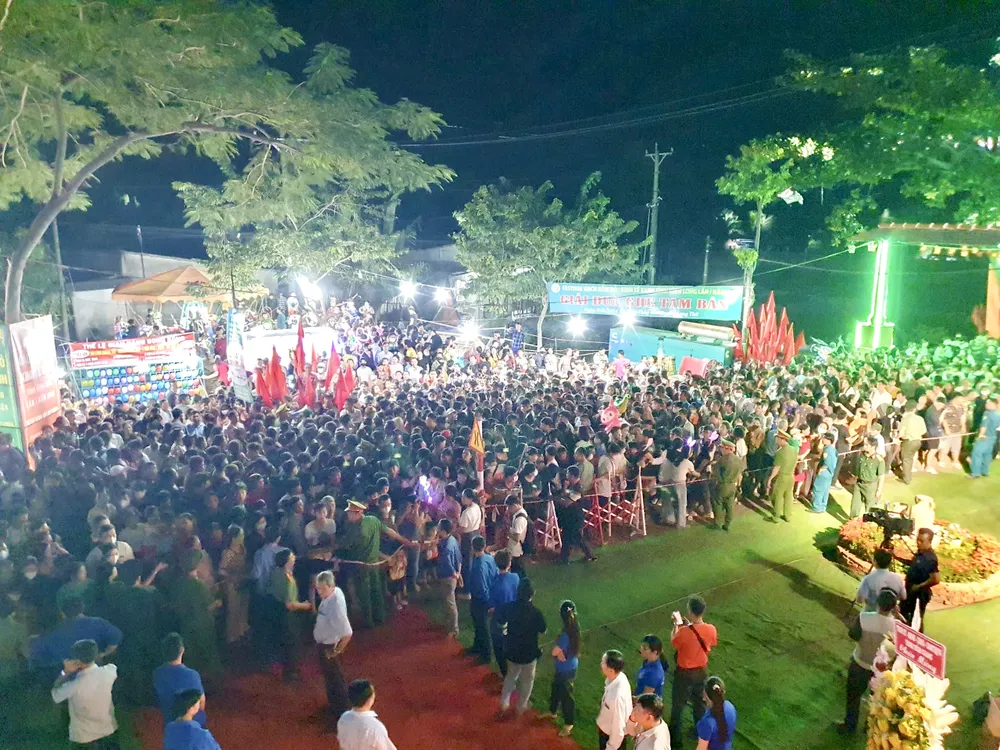 Festival Gạch Gốm Đỏ