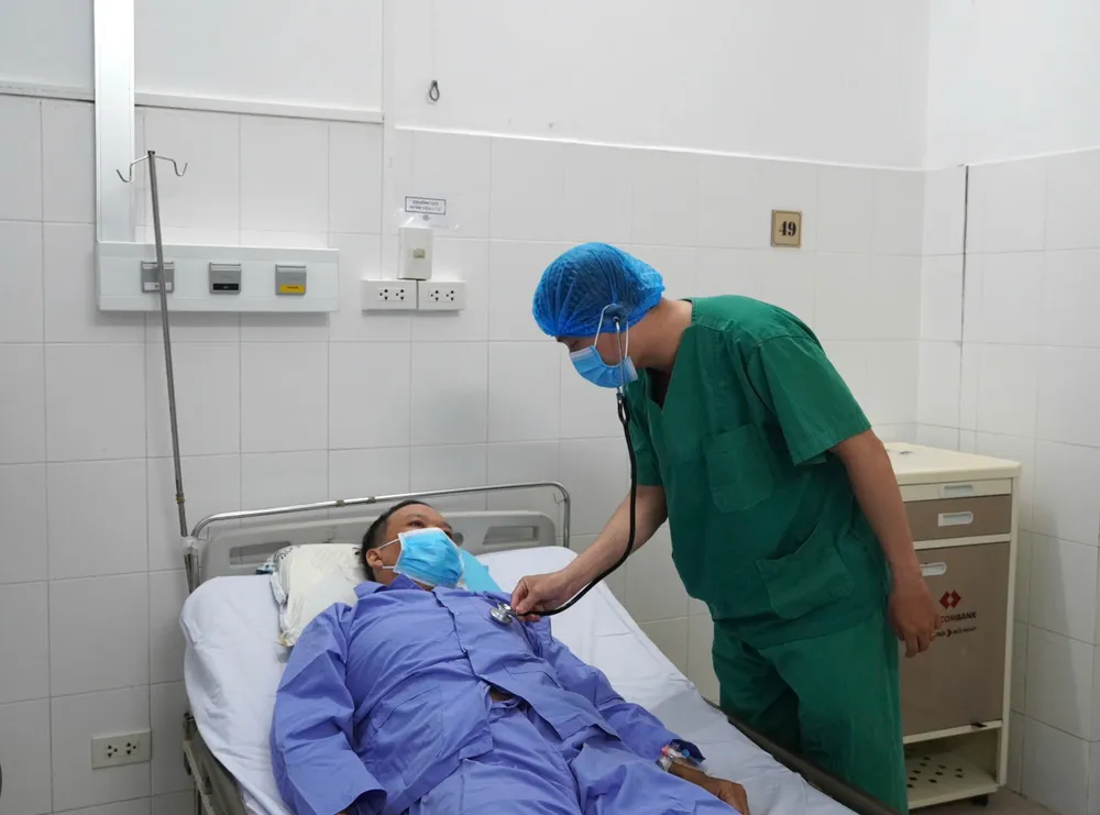 vợ hiến thận cứu chồng