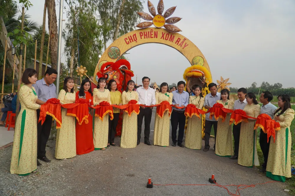 chợ phiên xóm rẫy đồng tháp