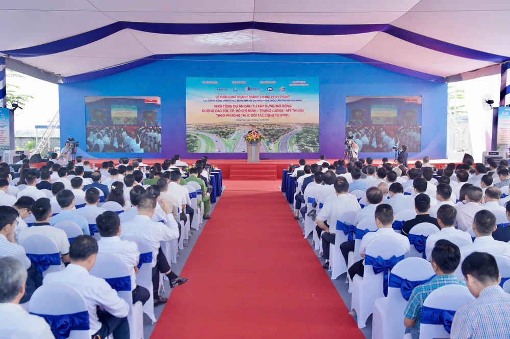 cao-toc-tphcm-trung-luong-my-thuan- mo-rong.jpg