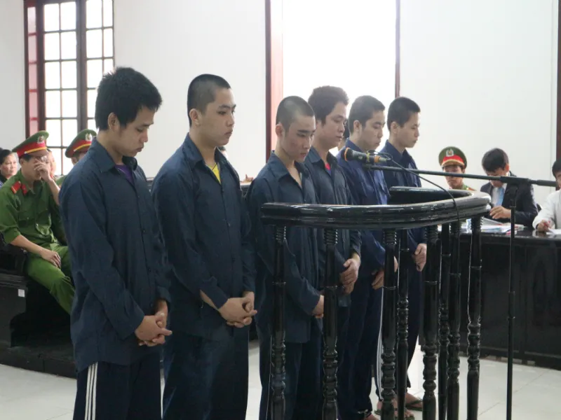 Nghe lời bạn nhậu, 6 tên côn đồ lãnh 2 án tử ảnh 1