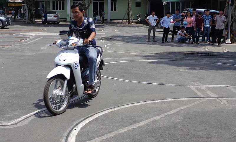 Hơn 20% thí sinh thi... rớt bằng lái xe máy ảnh 7 Hơn 20% thí sinh thi... rớt bằng lái xe máy ảnh 7