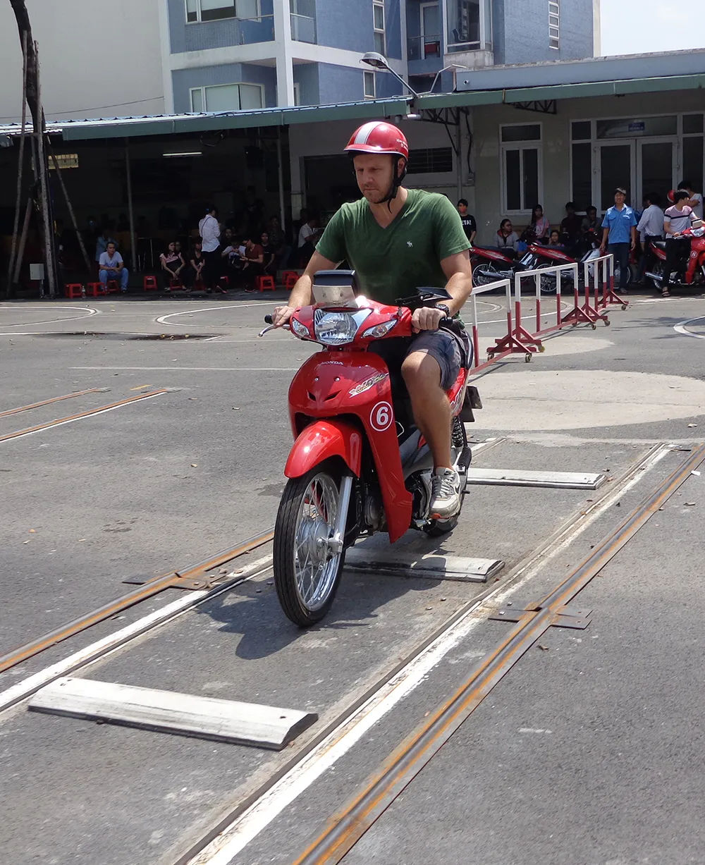 Hơn 20% thí sinh thi... rớt bằng lái xe máy ảnh 11 Hơn 20% thí sinh thi... rớt bằng lái xe máy ảnh 11