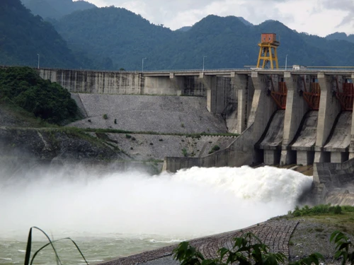 Từ ngày 3-11, hồ Dầu Tiếng xả lũ ảnh 1