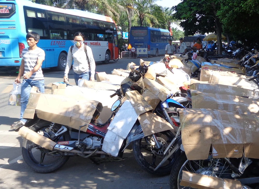 Giá vé xe đò tết bắt đầu tăng 20% ảnh 3