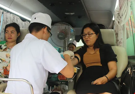 Báo Pháp Luật TP.HCM tham gia hiến máu nhân đạo - ảnh 7