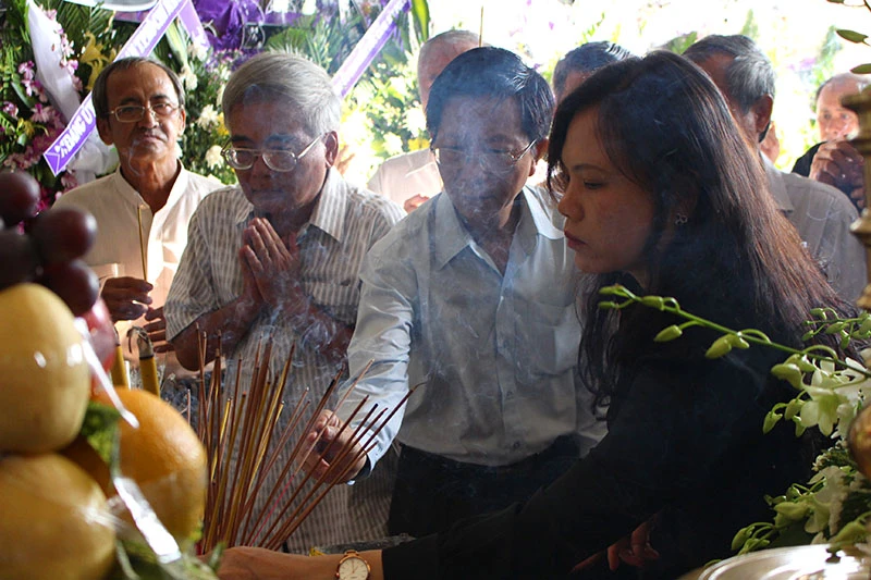 đưa tiễn ông Nguyễn Thanh Chín