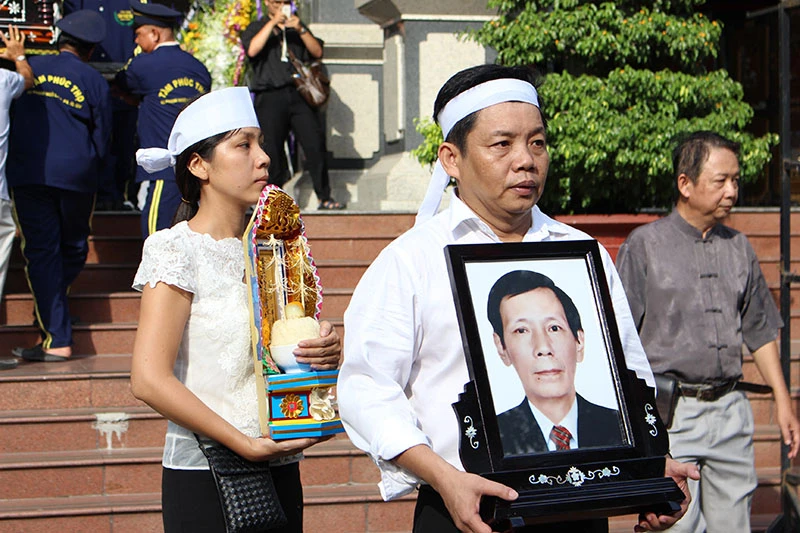 đưa tiễn ông Nguyễn Thanh Chín