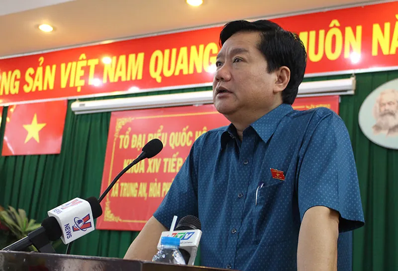 Bí thư Thăng: Ổ gà, ổ vịt chứ có gì mà to tát thế? ảnh 2 Bí thư Thăng: Ổ gà, ổ vịt chứ có gì mà to tát thế? ảnh 2