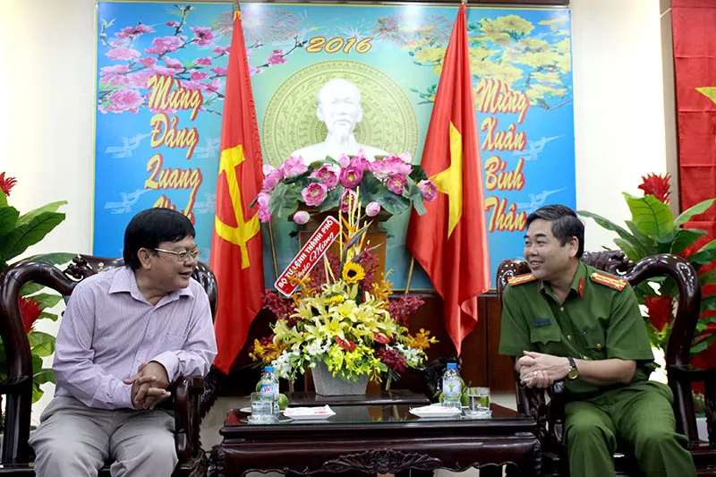 Báo Pháp Luật TP.HCM chúc mừng ngày Công an nhân dân ảnh 1