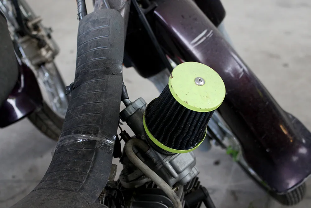 Những chiếc xe đua có kết cấu quái lạ bị bắt giữ