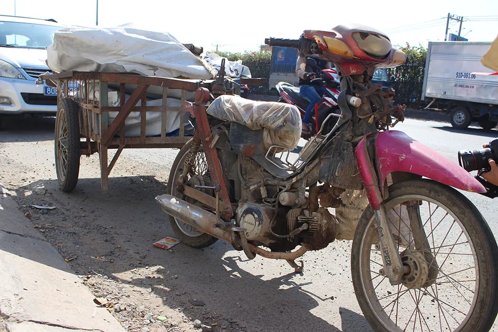 Nhiều bác tài xe 3,4 bánh thừa nhận 'đã quen bị phạt' ảnh 4