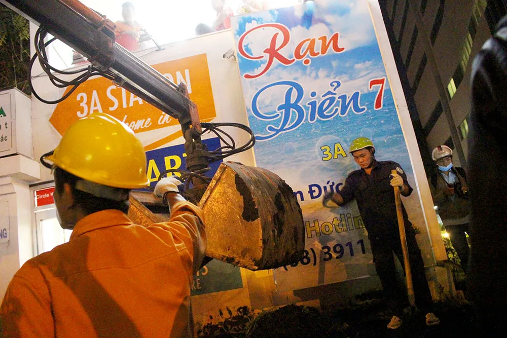 Quán nhậu nháo nhào khi thấy đoàn kiểm tra của ông Hải ảnh 1