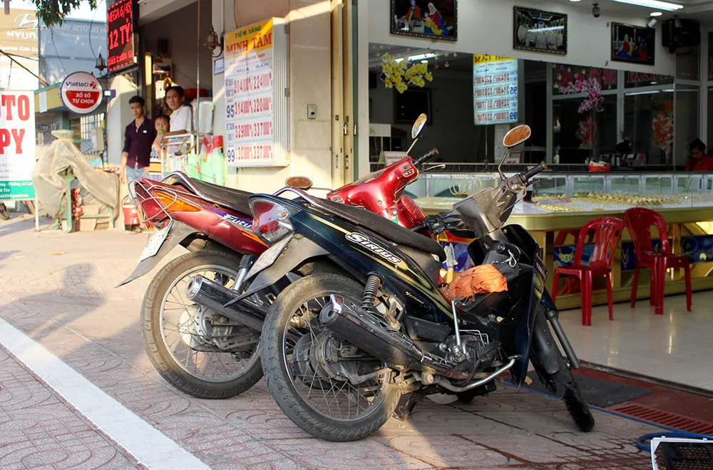 Quận Bình Tân mạnh tay phạt vi phạm vỉa hè ảnh 8