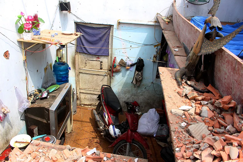 Vụ đập phá 5 phòng trọ: “Không phải xã hội đen“ ảnh 1 Vụ đập phá 5 phòng trọ: “Không phải xã hội đen“ ảnh 1