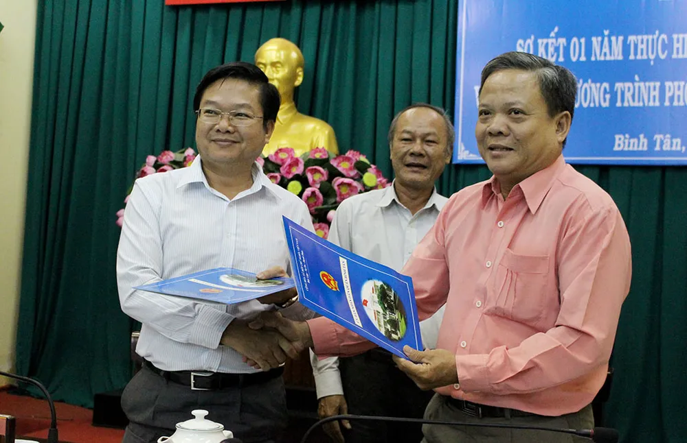 Bình Tân chưa có việc trễ hạn khi nhận hồ sơ trực tuyến ảnh 1