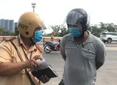 Người vi phạm nói gì khi bị lực lượng CSGT TP.HCM kiểm tra