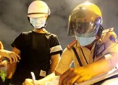 CSGT TP.HCM xử lý nhiều người say trong đêm đầu tiên ra quân
