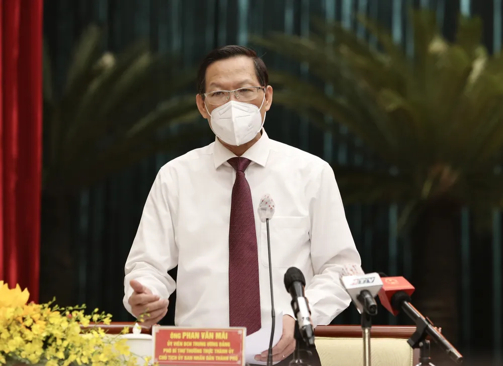 chat-van-chu-tich-tphcm