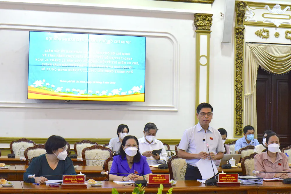 Chủ trì buổi giám sát là Chủ tịch HĐND TP Nguyễn Thị Lệ. Ảnh: KHÁNH TRÀ Chủ trì buổi giám sát là Chủ tịch HĐND TP Nguyễn Thị Lệ. Ảnh: KHÁNH TRÀ