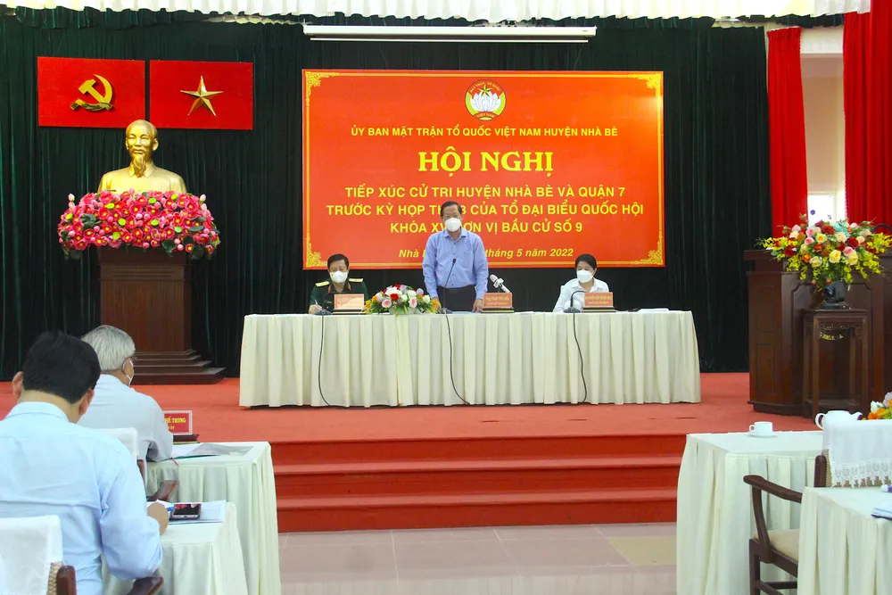 Toàn cảnh buổi tiếp xúc cử tri, sáng 14-5. Ảnh: LÊ THOA