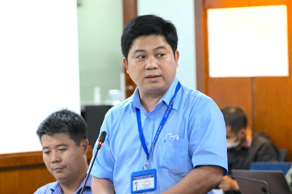 Ông Hồ Tấn Minh, Chánh Văn phòng Sở GD&amp;ĐT TP.HCM. Ảnh: NGUYỄN NHÂN