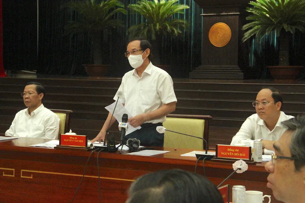 Bí thư Thành uỷ TP.HCM Nguyễn Văn Nên phát biểu chỉ đạo hội nghị. Ảnh: LÊ THOA