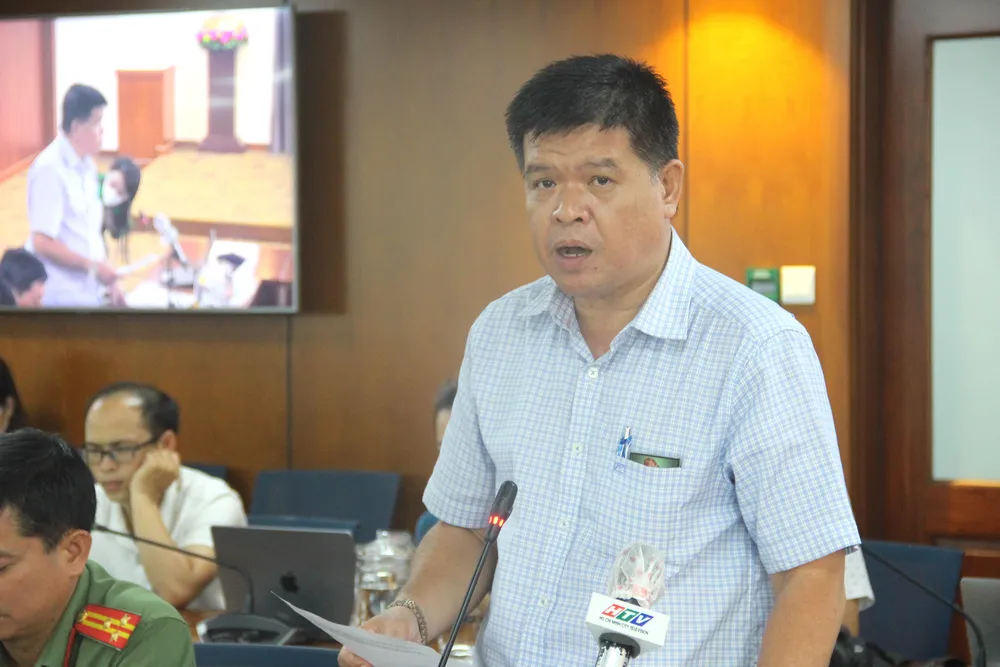 Phó Giám đốc Sở GTVT TP.HCM Bùi Hoà An thông tin tại buổi họp báo. Ảnh: LÊ THOA Phó Giám đốc Sở GTVT TP.HCM Bùi Hoà An thông tin tại buổi họp báo. Ảnh: LÊ THOA
