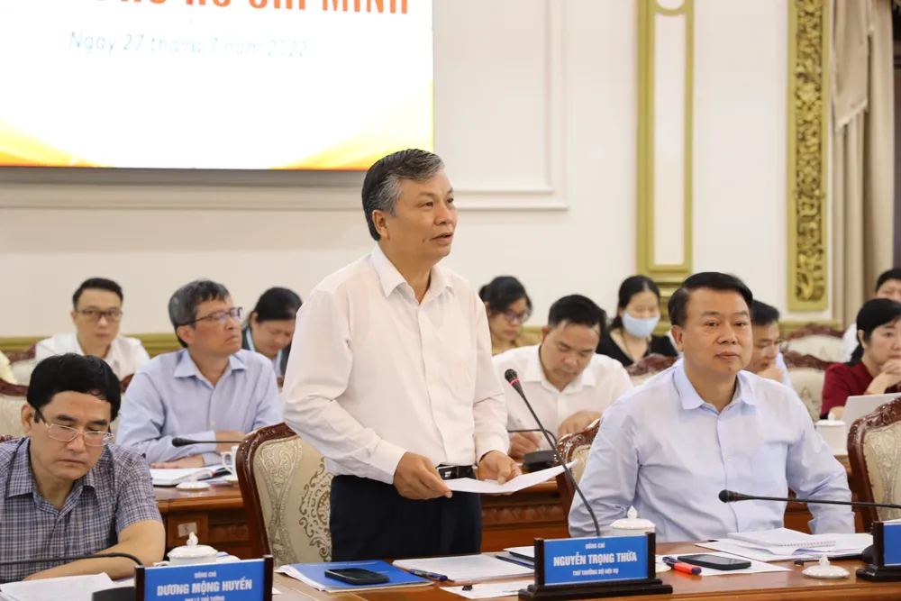 Thứ trưởng Bộ Nội vụ Nguyễn Trọng Thừa phát biểu tại buổi làm việc. Ảnh: TTBC