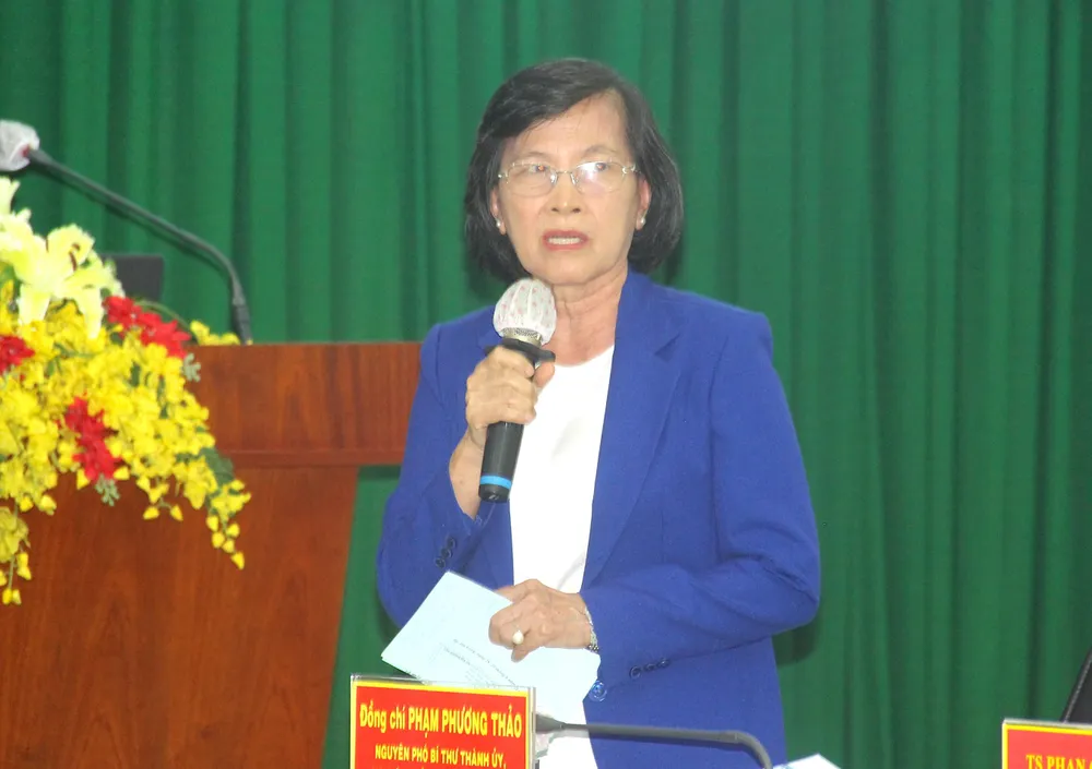 Bà Phạm Phương Thảo, nguyên Chủ tịch HĐND TP.HCM, phát biểu tại hội thảo. Ảnh: LÊ THOA