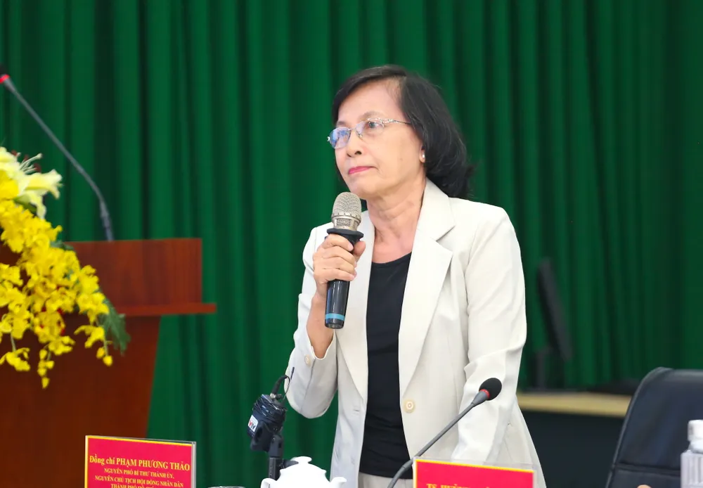 Bà Phạm Phương Thảo, nguyên Chủ tịch HĐND TP.HCM, phát biểu tại hội thảo. Ảnh: THU THẢO