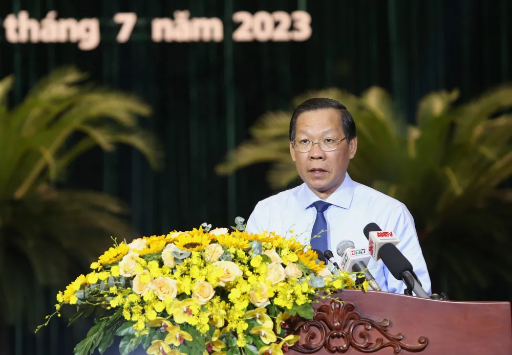 Chủ tịch UBND TP.HCM Phan Văn Mãi phát biểu tại hội nghị. Ảnh: HÀ THƯ Chủ tịch UBND TP.HCM Phan Văn Mãi phát biểu tại hội nghị. Ảnh: HÀ THƯ