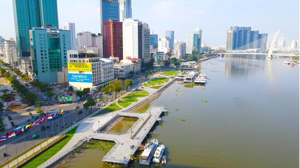 TP.HCM chỉnh trang bờ sông Sài Gòn, đưa vào sử dụng trước Tết Nguyên đán 2024. Ảnh minh họa: NGUYỄN TIẾN chinh-trang-bo-song-dai-gon.jpg