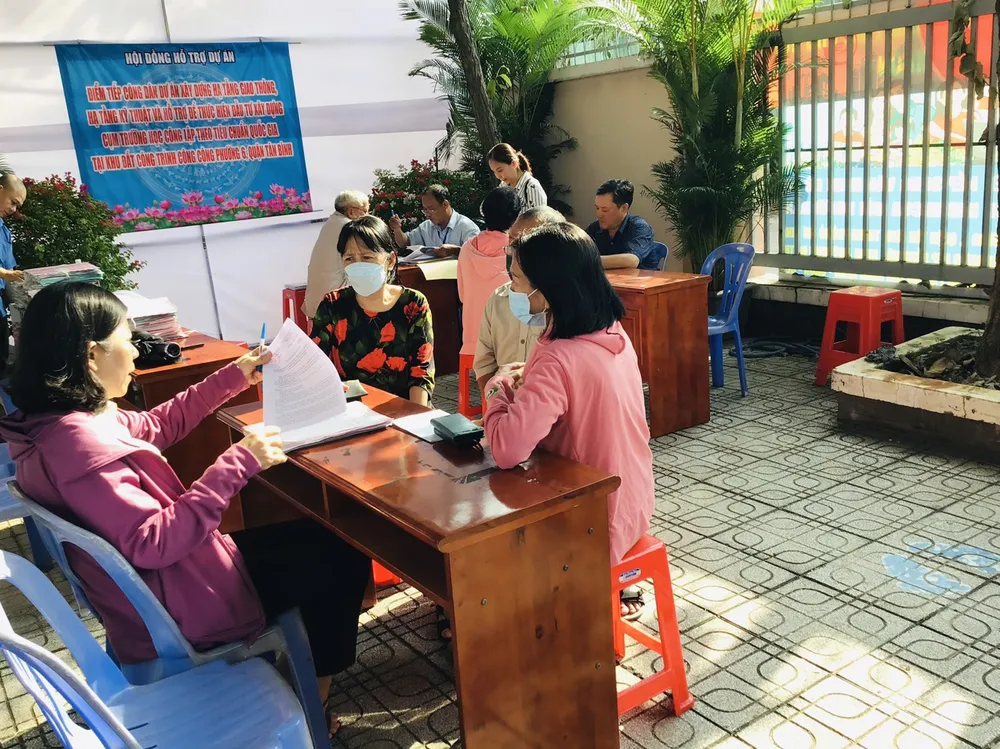 Người dân sẽ được hướng dẫn kê khai hoặc kê khai bổ sung và cung cấp hồ sơ liên quan đến quá trình canh tác tại khu đất. Ảnh: UBND quận Tân Bình khu-dat-phuong-6-tan-binh-2.jpg